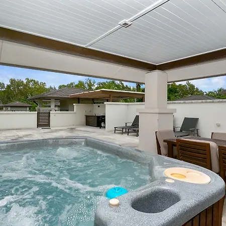 Seascape Holidays At Seascape Temple Port Douglas Exterior photo
